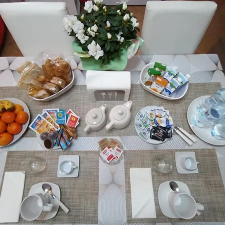 My Bed & Breakfast *